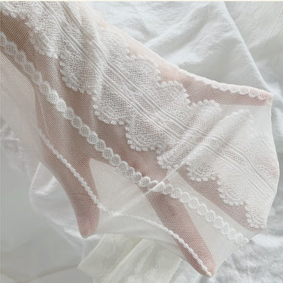 Lace white pantyhose